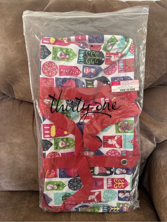 thirty-one Handbags - NEW Thirty-One Large Utility Tote Bag Hello Holiday Christmas NIP Retired Print